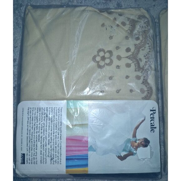 Montgomery Ward Percale Twin Flat Sheets & Room Concepts Fitted Sheet Set 50% Co - Picture 9 of 10